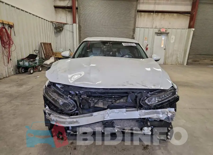 1HGCV1F18JA156661 Photo# 5