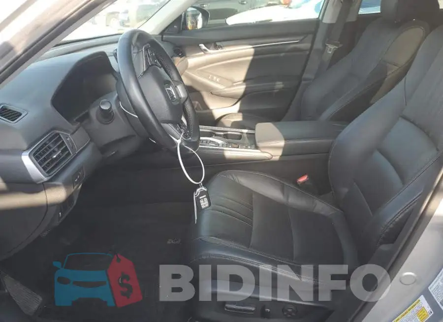 1HGCV3F53JA003877 Photo# 7