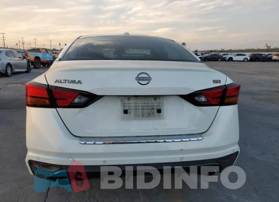 1N4BL4CV9PN424343 Photo# 6