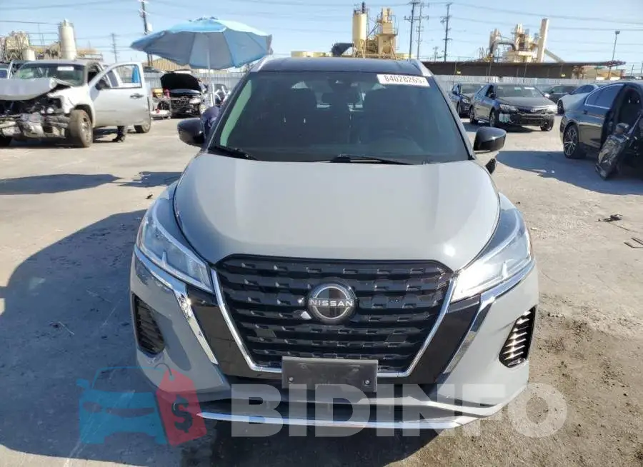 3N1CP5CV4NL512483 Photo# 5