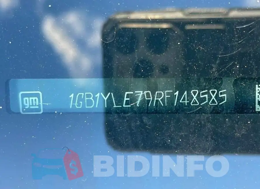 1GB1YLE79RF148585 Photo# 10
