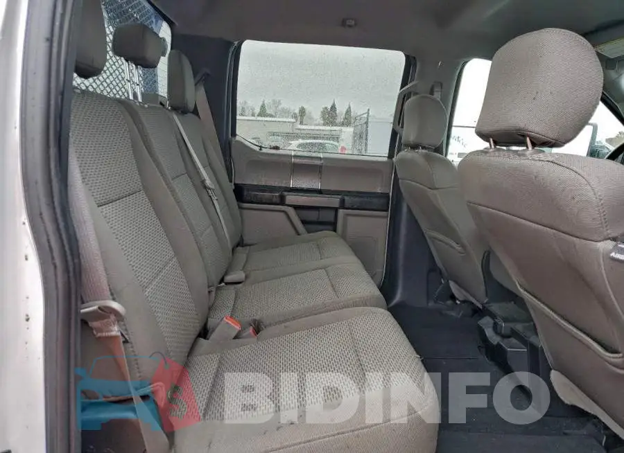 1FT7W2B66KEF49945 Photo# 10