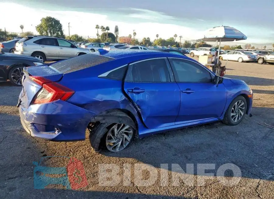 19XFC2F70HE212207 Photo# 3