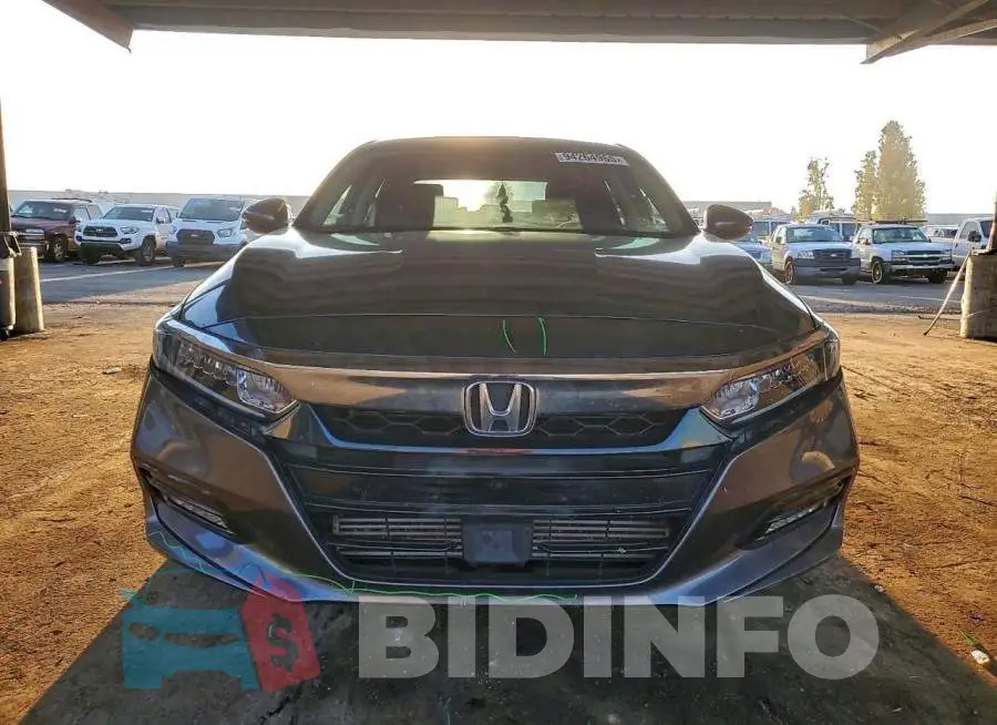 1HGCV1F53JA154934 Photo# 5