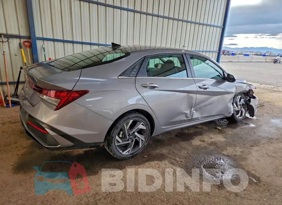 KMHLS4DG0SU996204 Photo# 3