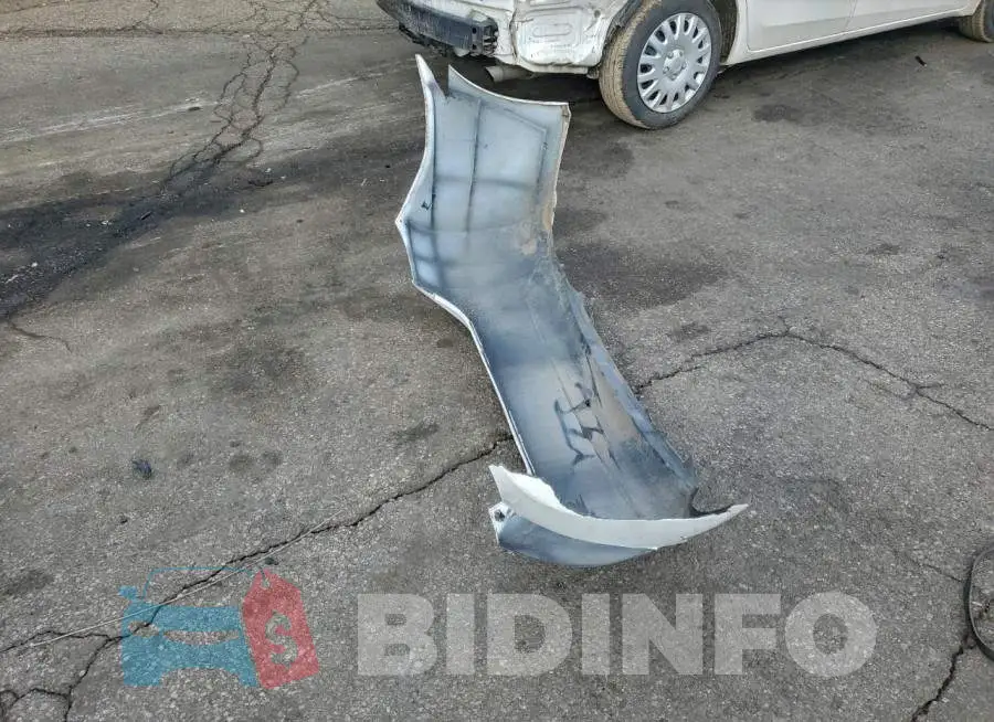 2T1BURHE2HC921753 Photo# 12