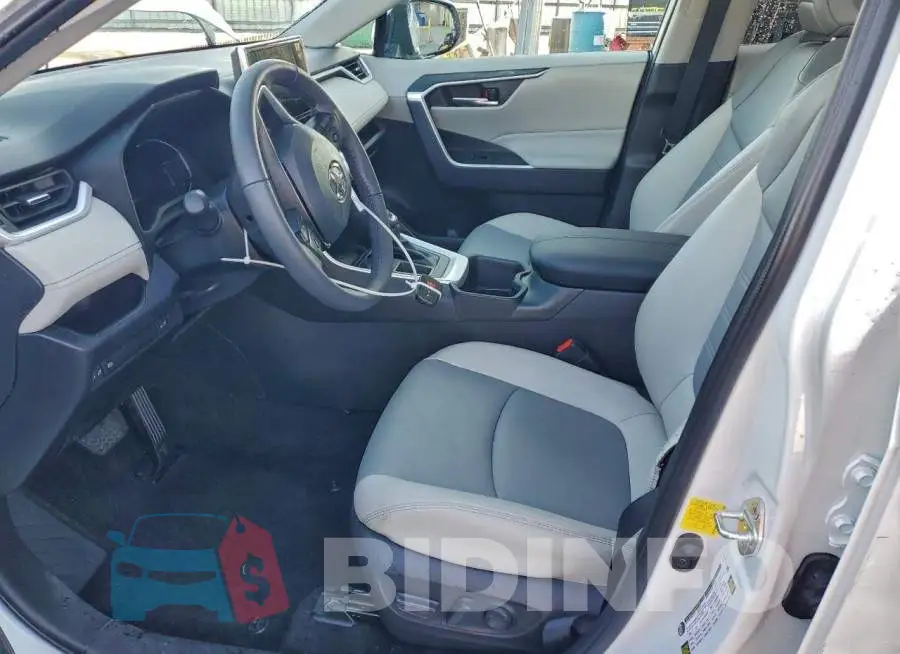 2T3C1RFV6PW240144 Photo# 7