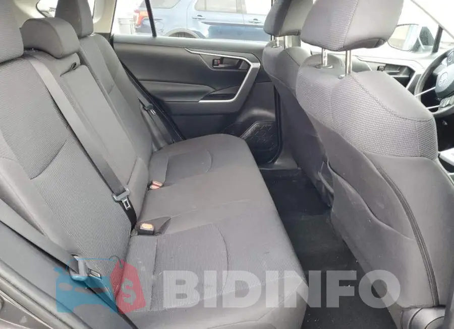 2T3F1RFV6MC145626 Photo# 11