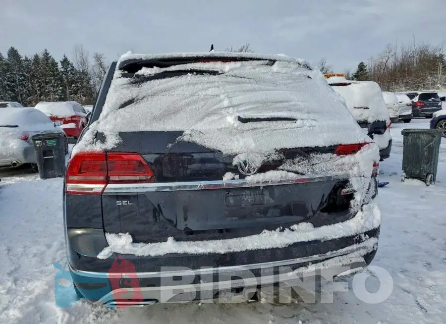 1V2MR2CA4KC564452 Photo# 6