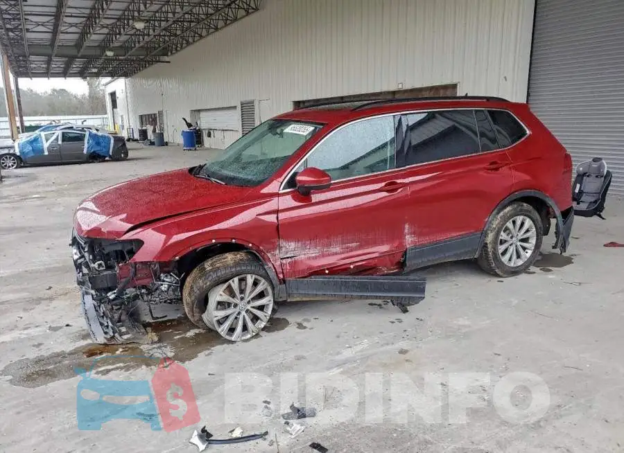 3VV2B7AX1KM106613 Photo# 1