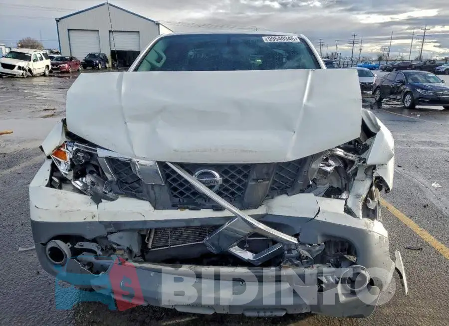 1N6BD0CT7HN750557 Photo# 5