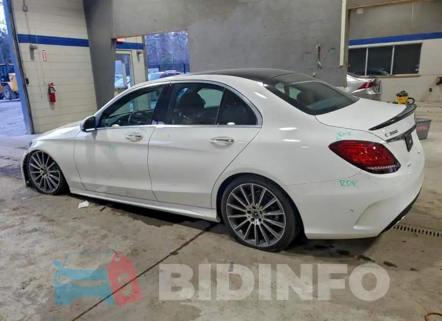 WDDWF8DB9LR525566 Photo# 2