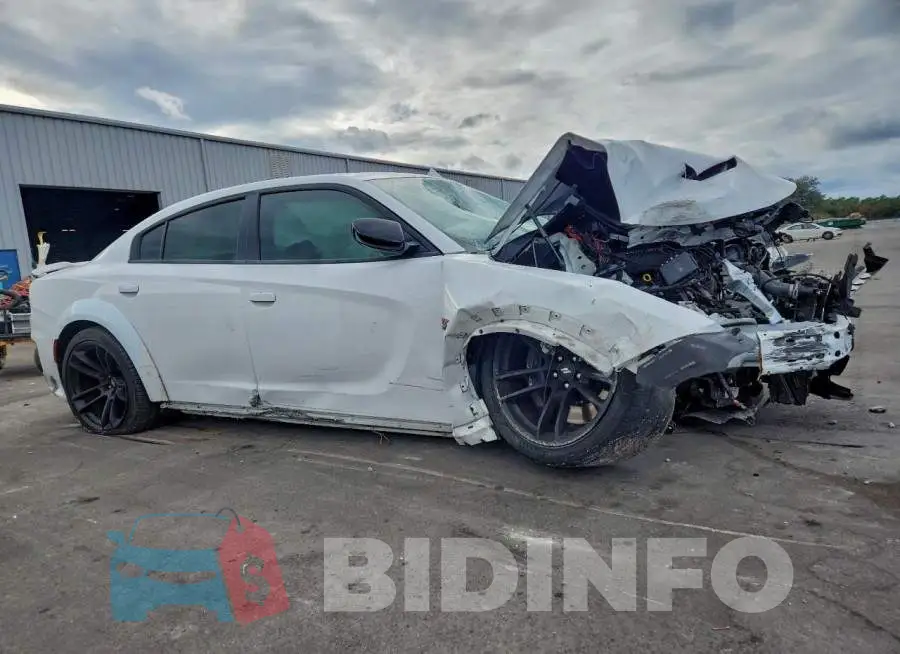 2C3CDXGJ9PH698823 Photo# 4