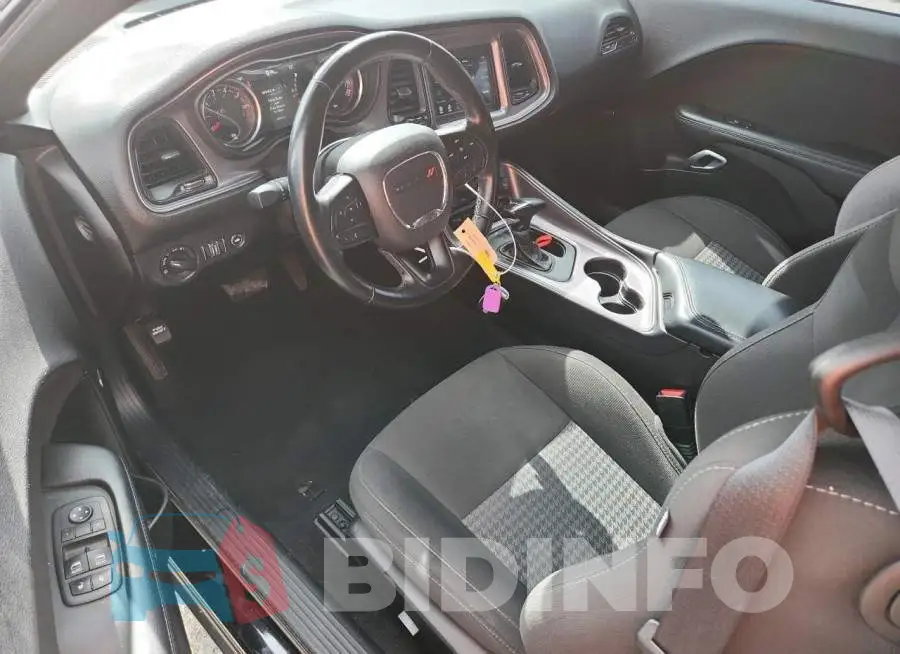 2C3CDZJG8PH521334 Photo# 8