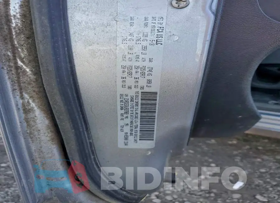 2C4RDGEG0JR327869 Photo# 13