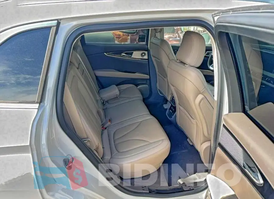 2LMPJ8KP8MBL05965 Photo# 6