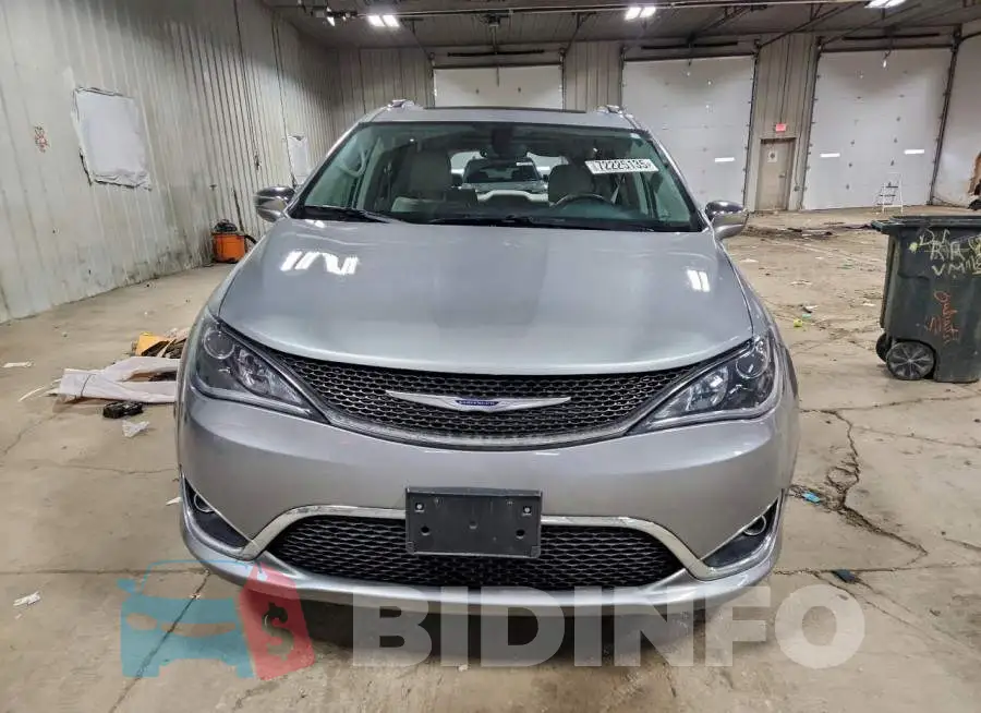 2C4RC1GGXKR731227 Photo# 5