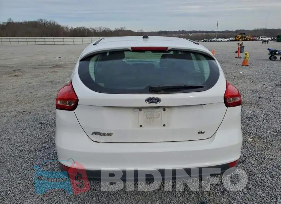 1FADP3K22JL262427 Photo# 6