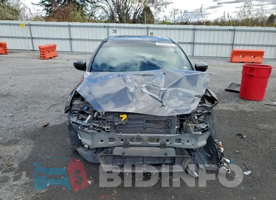 1FADP3L9XJL228621 Photo# 5