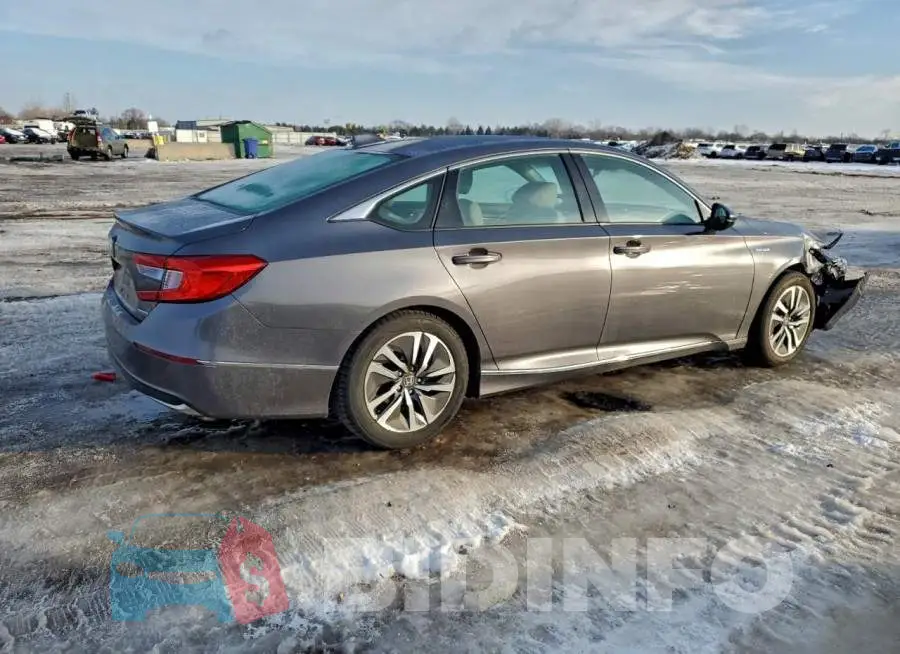 1HGCV3F63JA010014 Photo# 3