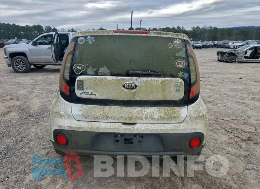 KNDJN2A2XJ7521060 Photo# 6