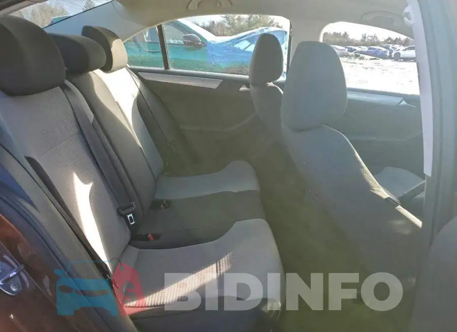 3VW2B7AJ5HM390246 Photo# 10