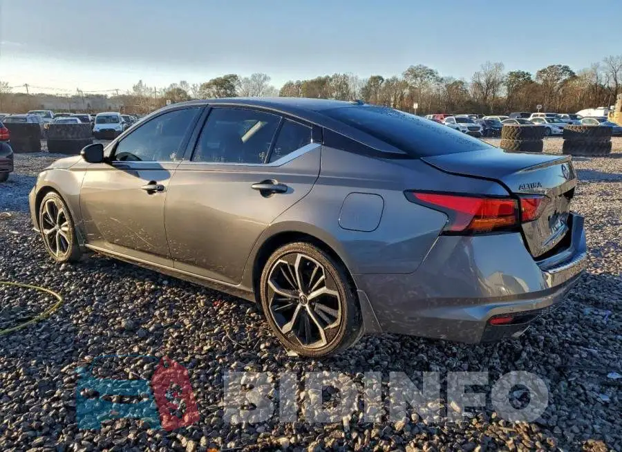 1N4BL4CV9PN425444 Photo# 2