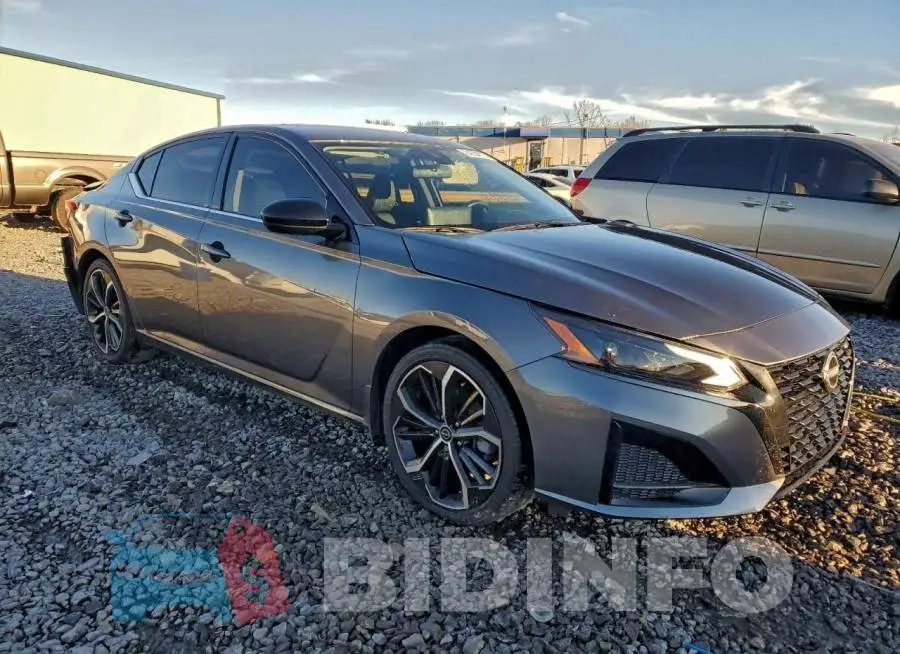 1N4BL4CV9PN425444 Photo# 4