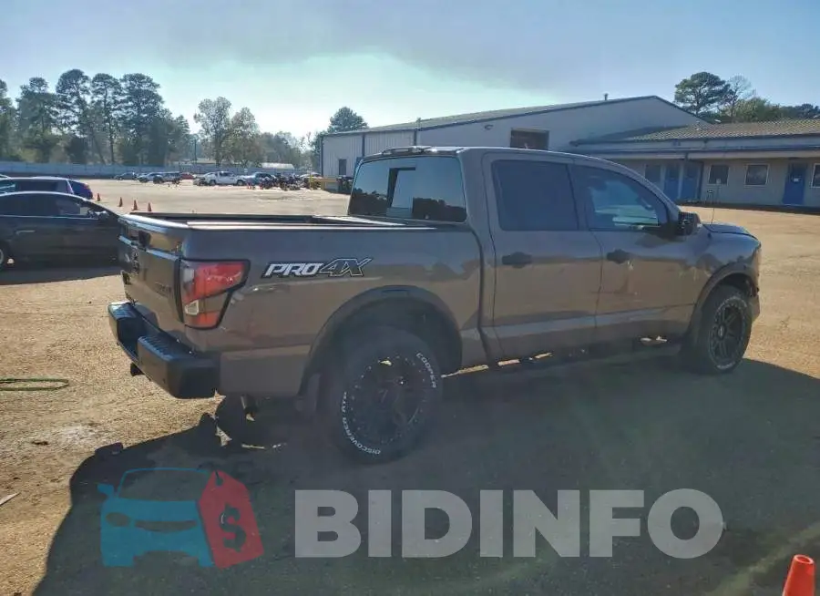 1N6AA1ED8LN511219 Photo# 3