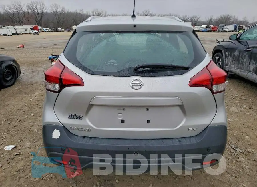 3N1CP5CU8JL497326 Photo# 6