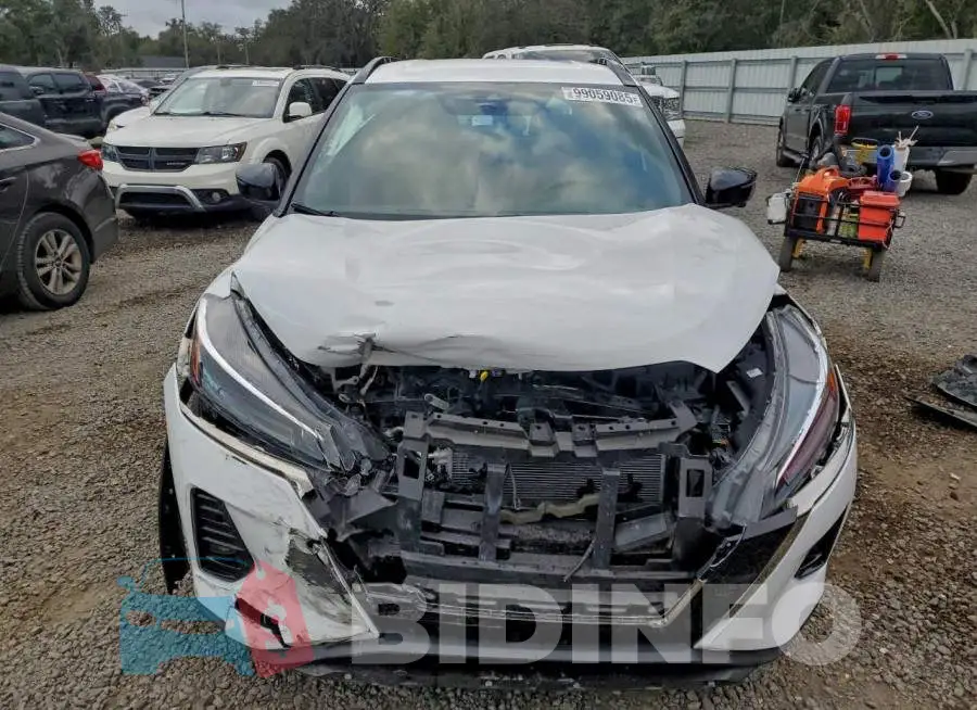 3N1CP5DV6PL516942 Photo# 5