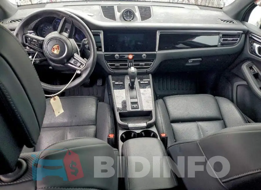 WP1AA2A56PLB15569 Photo# 8