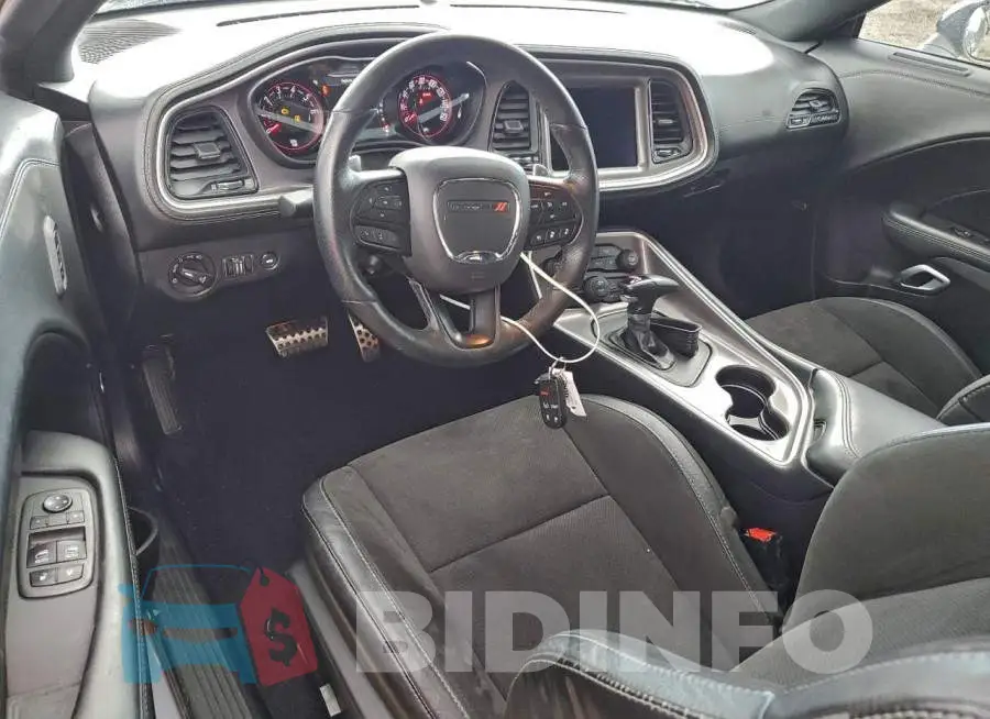 2C3CDZJG8NH178053 Photo# 8