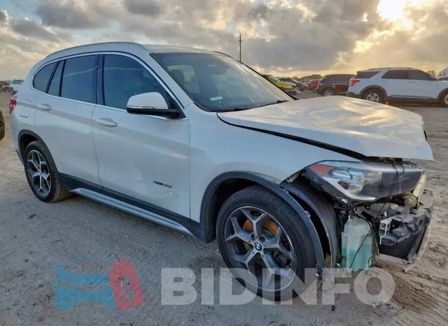 WBXHU7C3XJ5H40168 Photo# 4