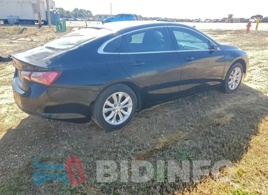 1G1ZD5ST2LF040624 Photo# 3