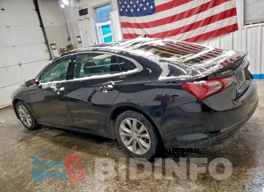 1G1ZD5ST2NF171877 Photo# 2