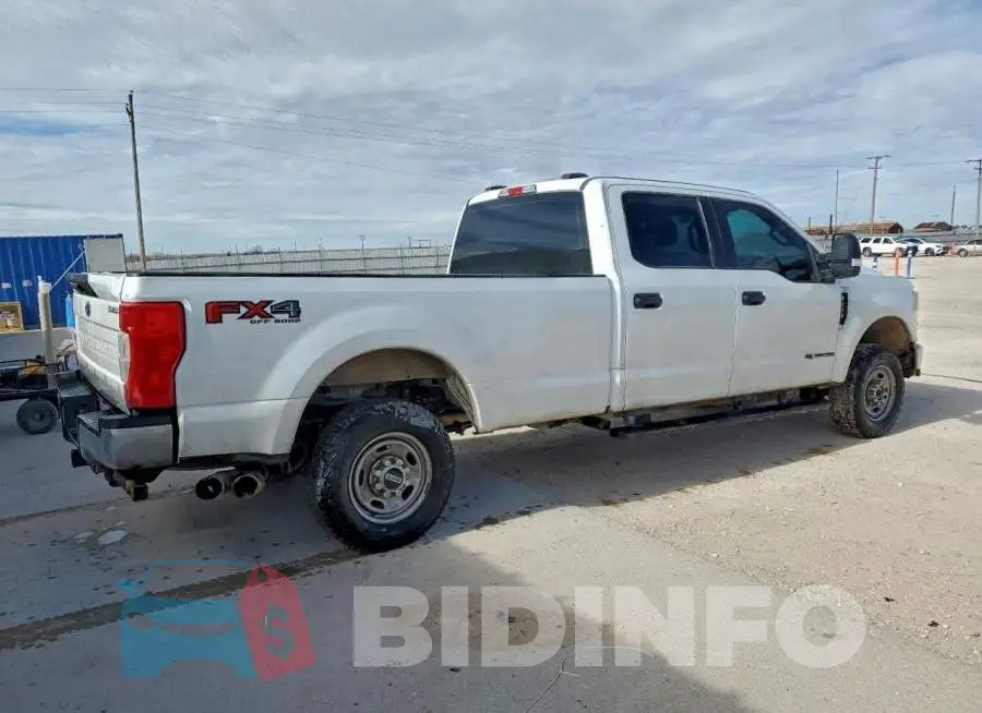 1FT8W2BTXNED77496 Photo# 3