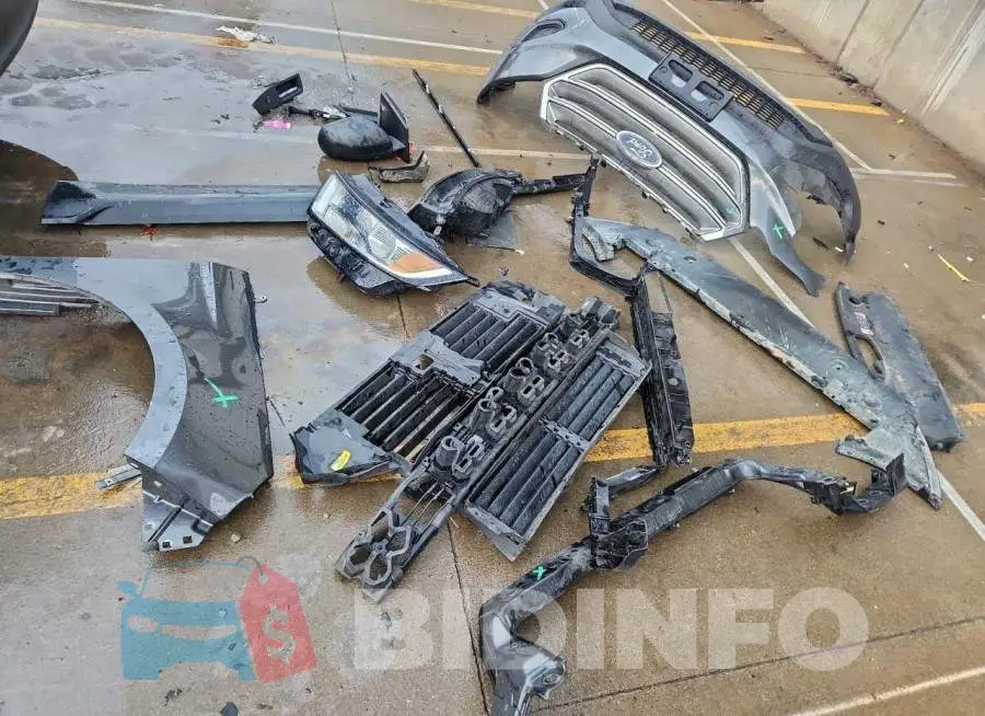 2FMPK4G99HBB61182 Photo# 13