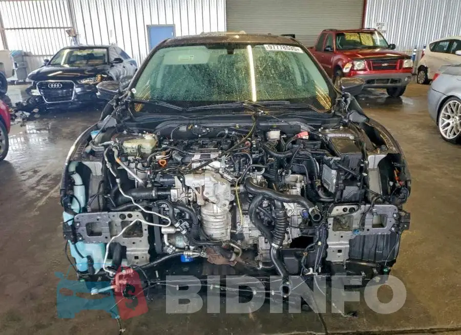 19XFC1F32HE207193 Photo# 5