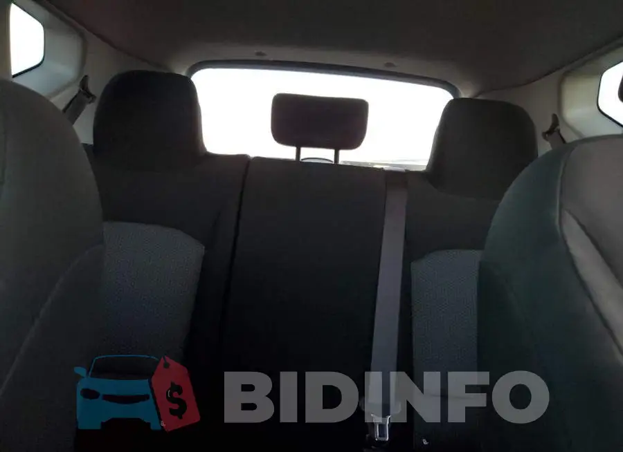 KNDJ23AU6L7115232 Photo# 10