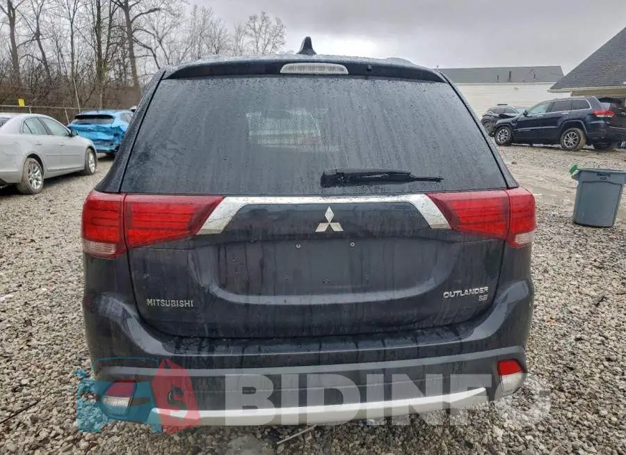 JA4AD3A39JZ000542 Photo# 6