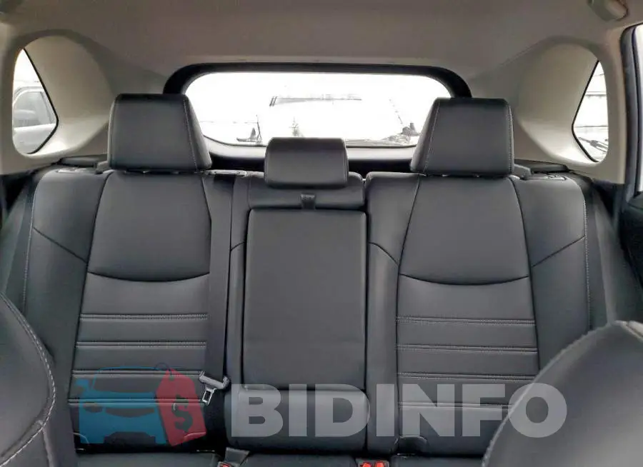 2T3A1RFV6LW135279 Photo# 10