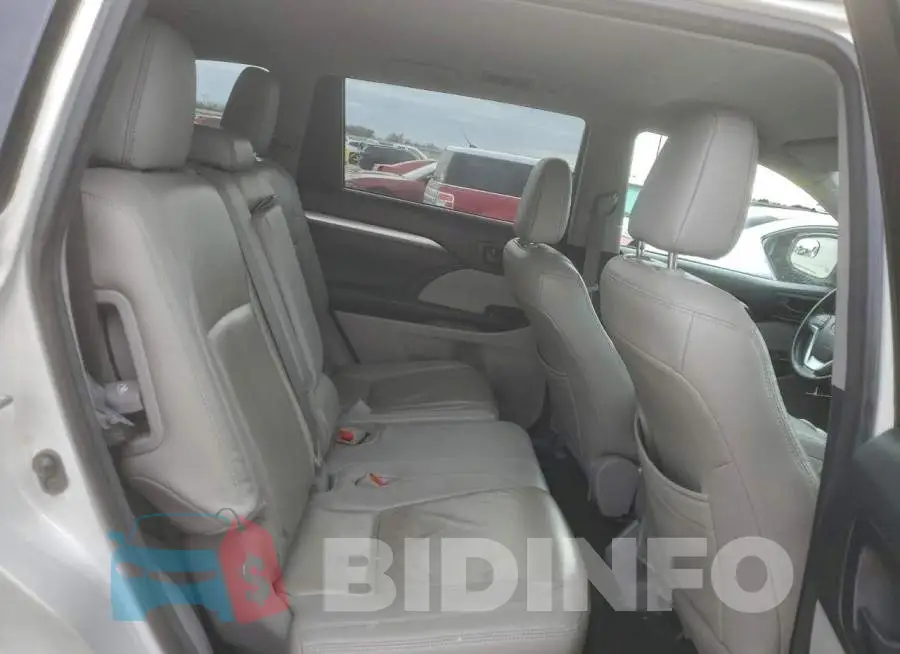 5TDZZRFH2JS265211 Photo# 11