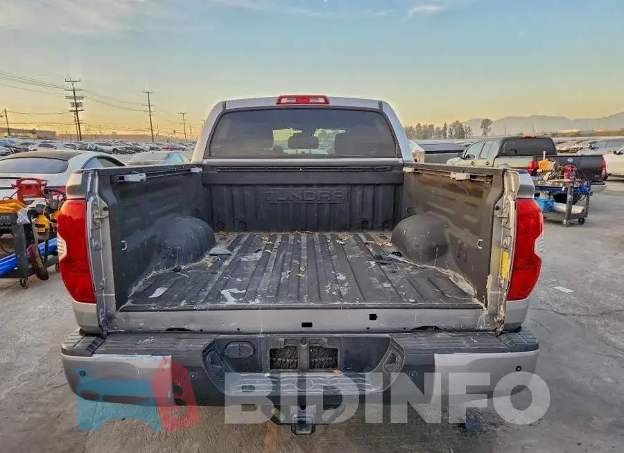 5TFEY5F18KX249457 Photo# 6
