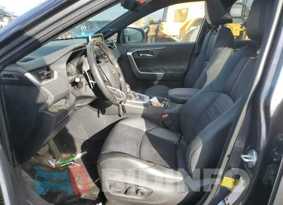 JTMFB3FV2MD055699 Photo# 7