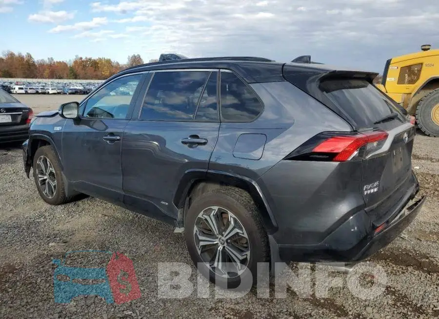 JTMFB3FV2MD055699 Photo# 2