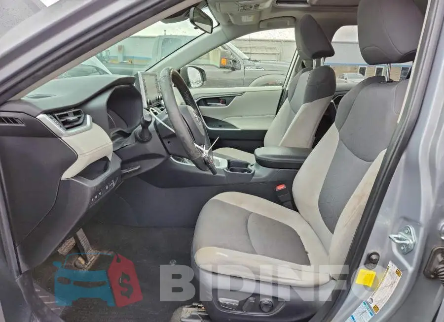 JTMP1RFV8KD503306 Photo# 7