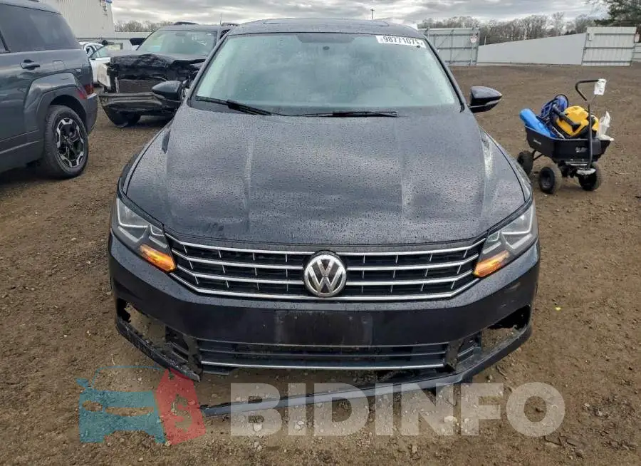 1VWLA7A37KC012852 Photo# 5