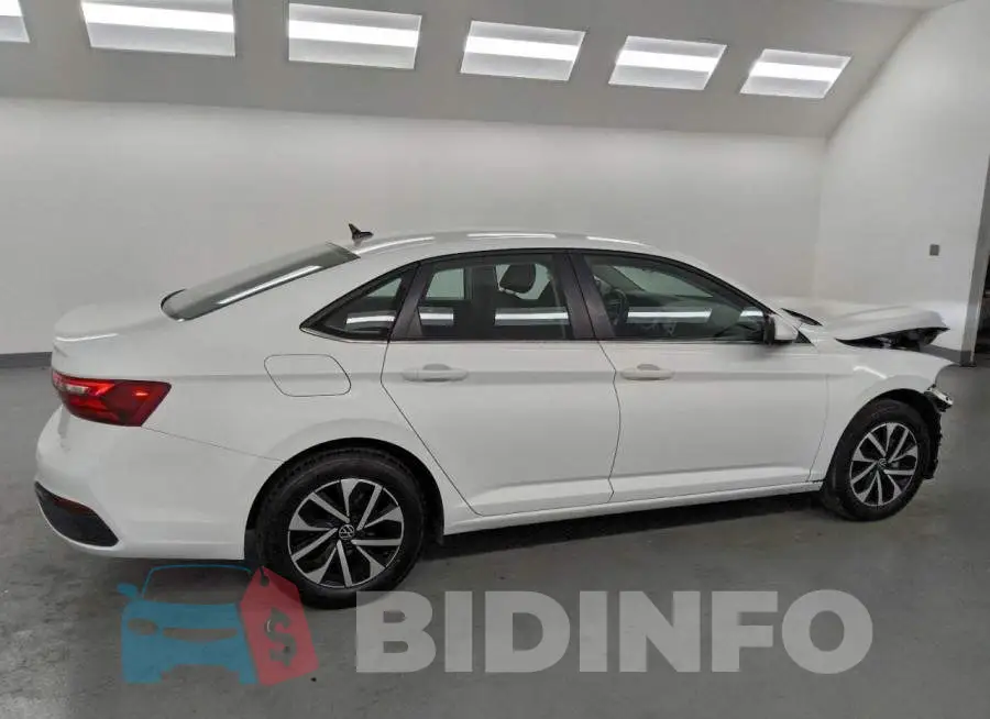3VW5M7BU6RM072122 Photo# 3