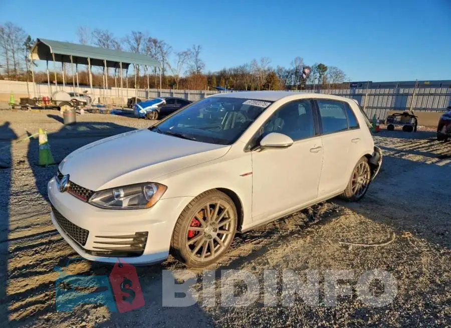 3VW5T7AU4HM050087 Photo# 1